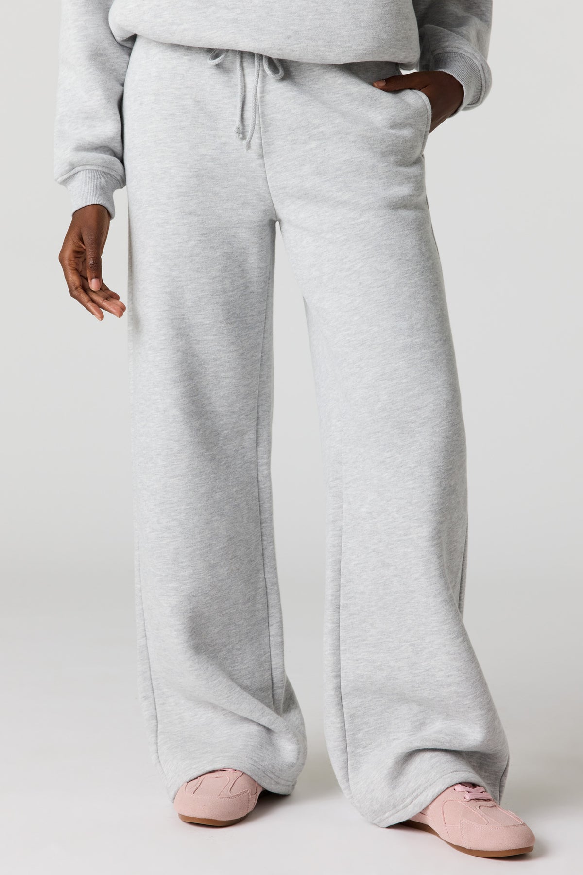 Alt View 2. Luxe Fleece Wide Leg Sweatpant - Heather Grey
