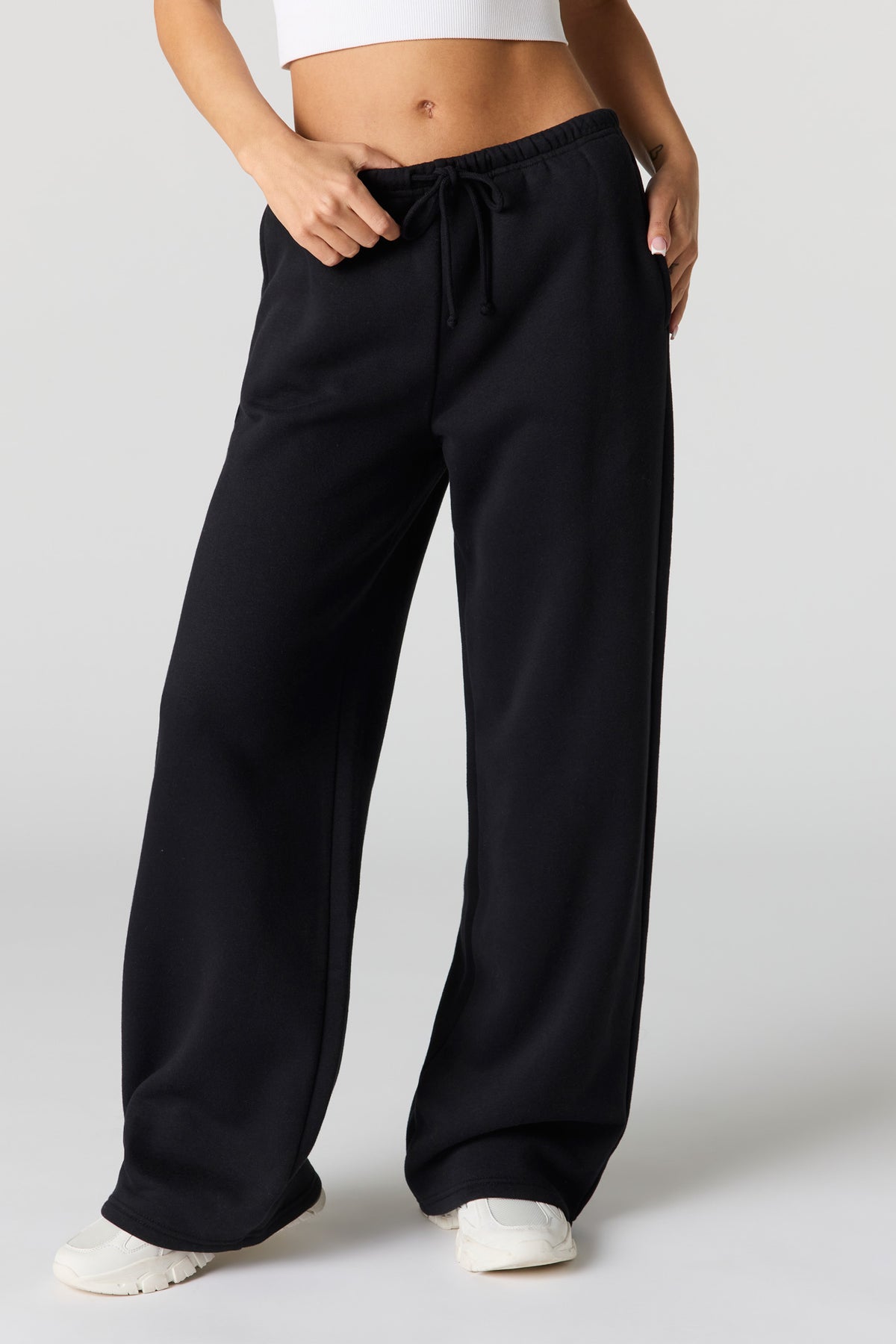 Alt View 2. Luxe Fleece Wide Leg Sweatpant - Black
