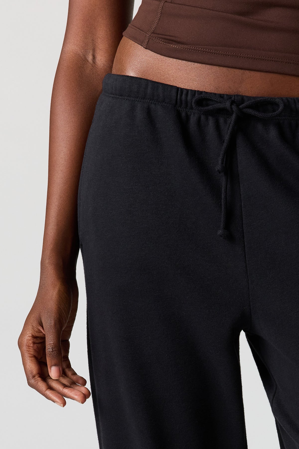 Alt View 4. Luxe Fleece Low-Rise Jogger - Black