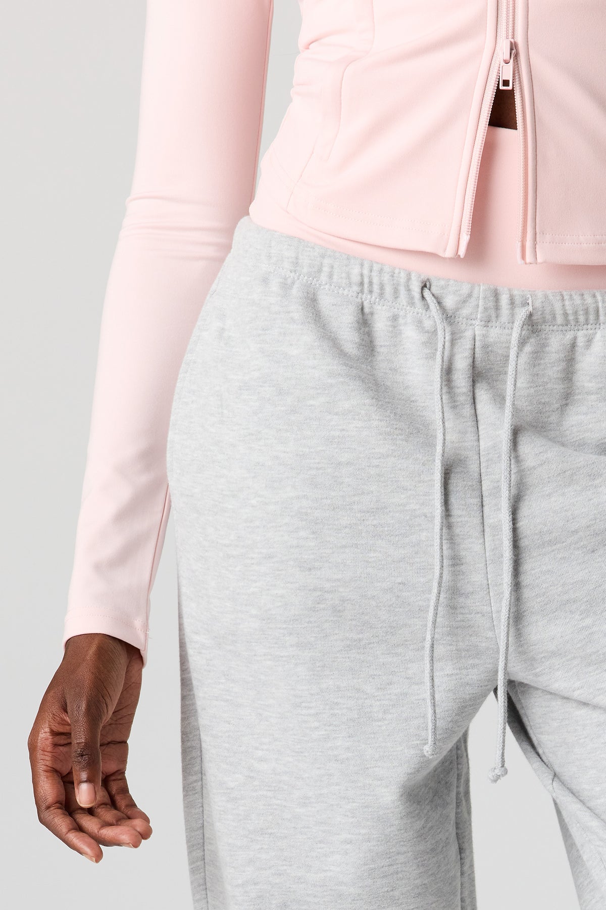 Alt View 4. Luxe Fleece Low-Rise Jogger - Heather Grey