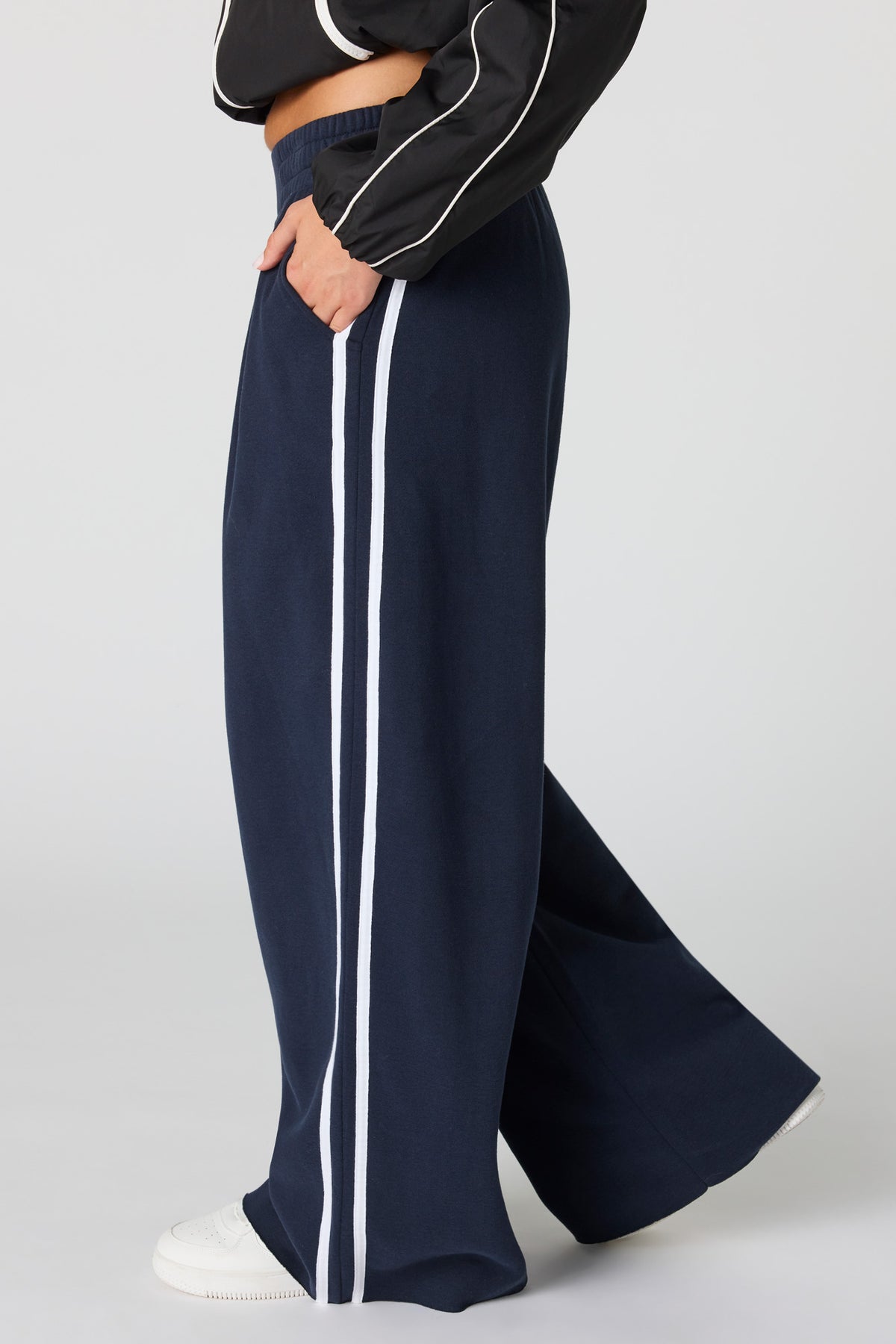 Alt View 4. Luxe Fleece Ultra Baggy Striped Sweatpant - Dark Blue
