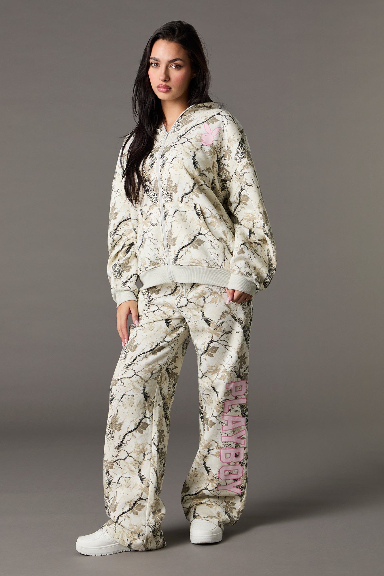 Playboy HD Print Fleece Wide Leg Sweatpant – Urban Planet