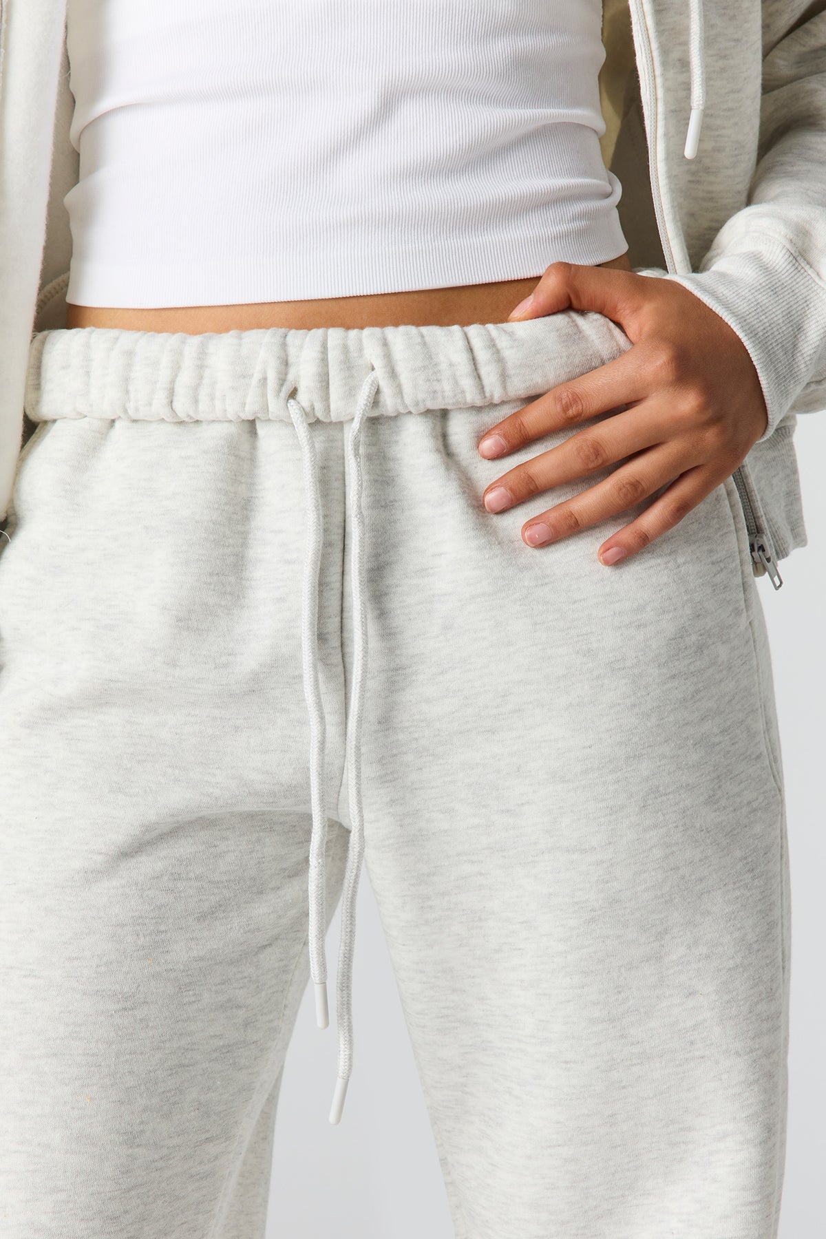 Alt View 4. Luxe Fleece Baggy Sweatpant - Light Grey