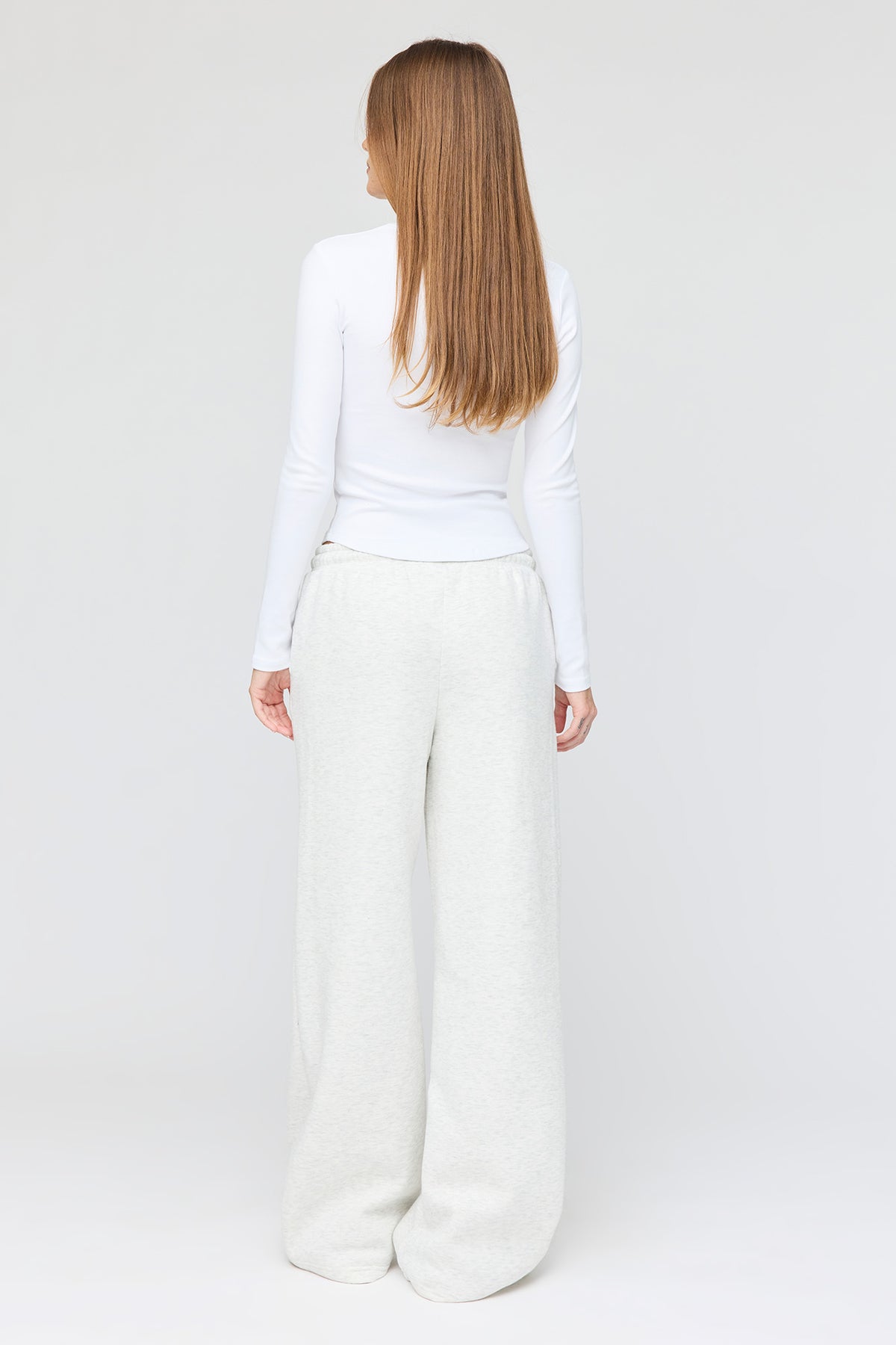 Alt View 3. Luxe Fleece Ultra-Wide Leg Sweatpant - Light Grey