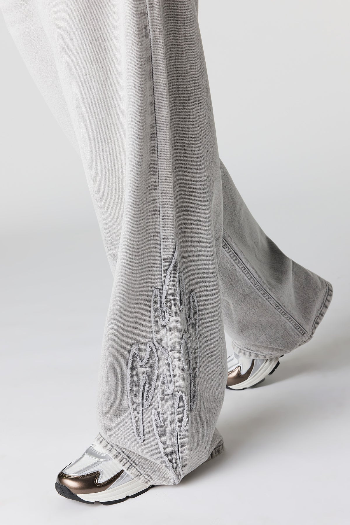 Alt View 4. London Low Rise Super Baggy Patched Jean - Charcoal