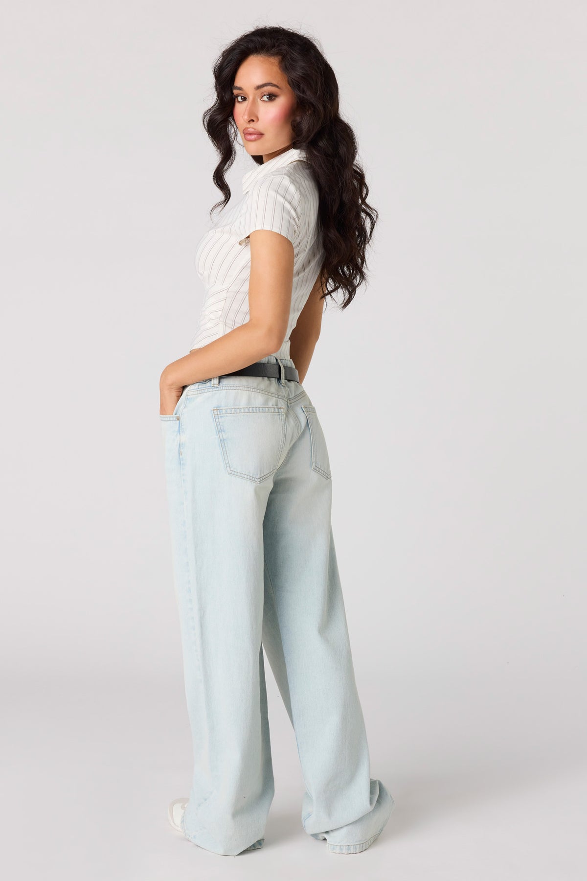 Vue alternative 3. Jean baggy Brooklyn à taille basse avec ceinture