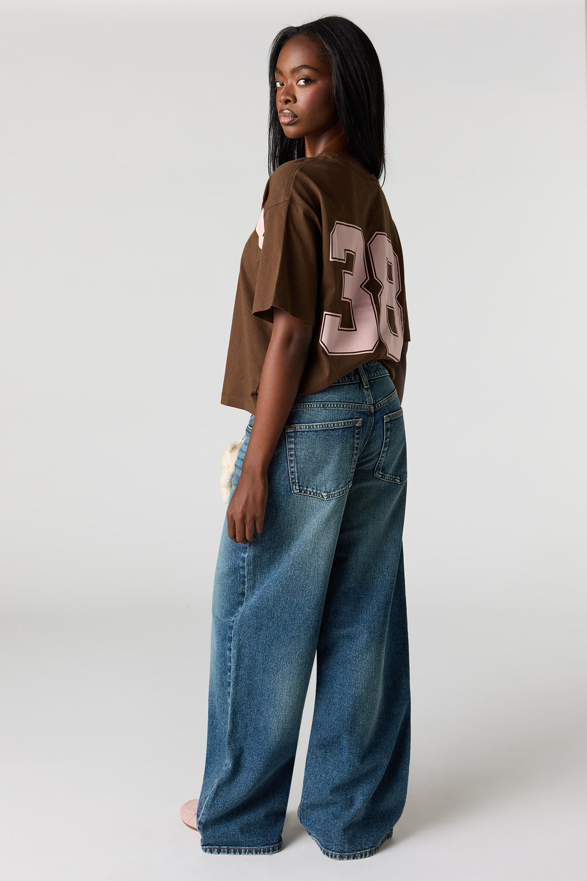Alt View 3. London Low Rise Super Baggy Jean with Keychain - Midnight Blue