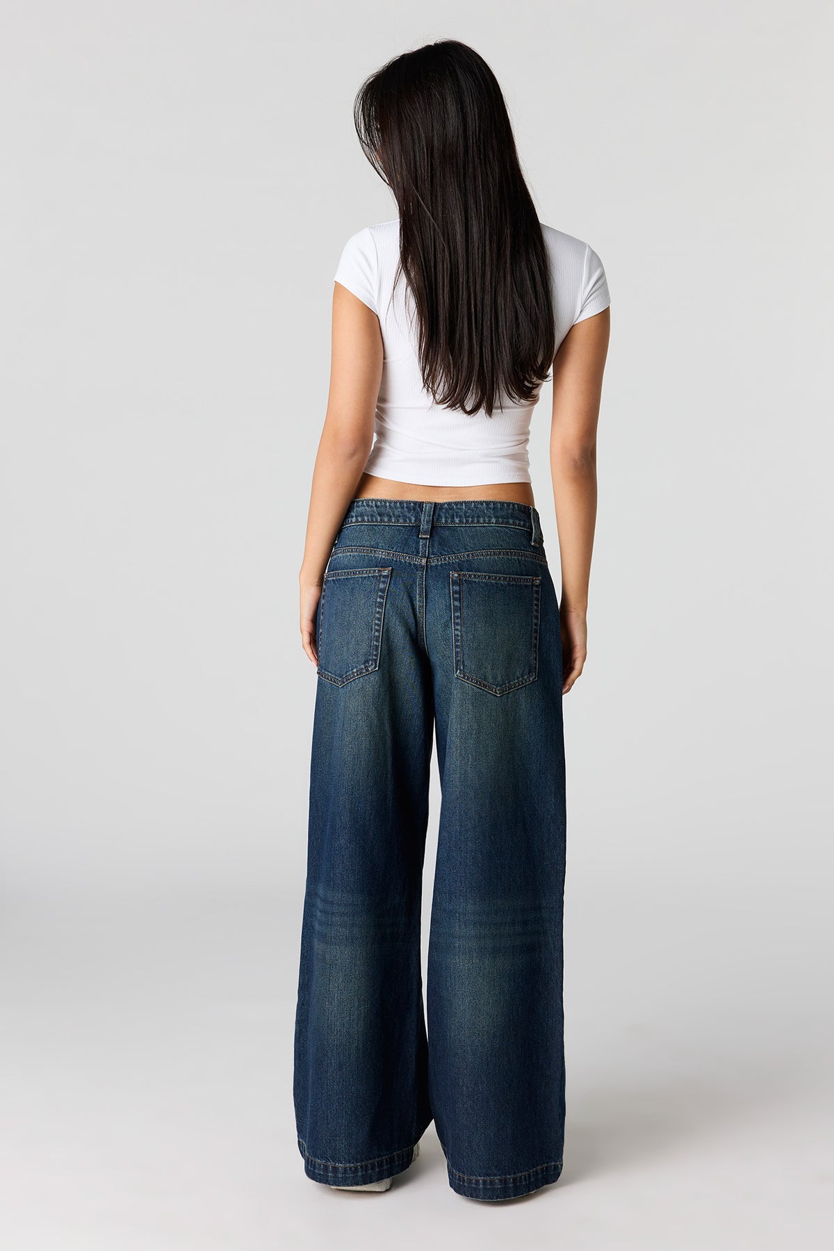 Vue alternative 3. Jean ultrabaggy à taille basse