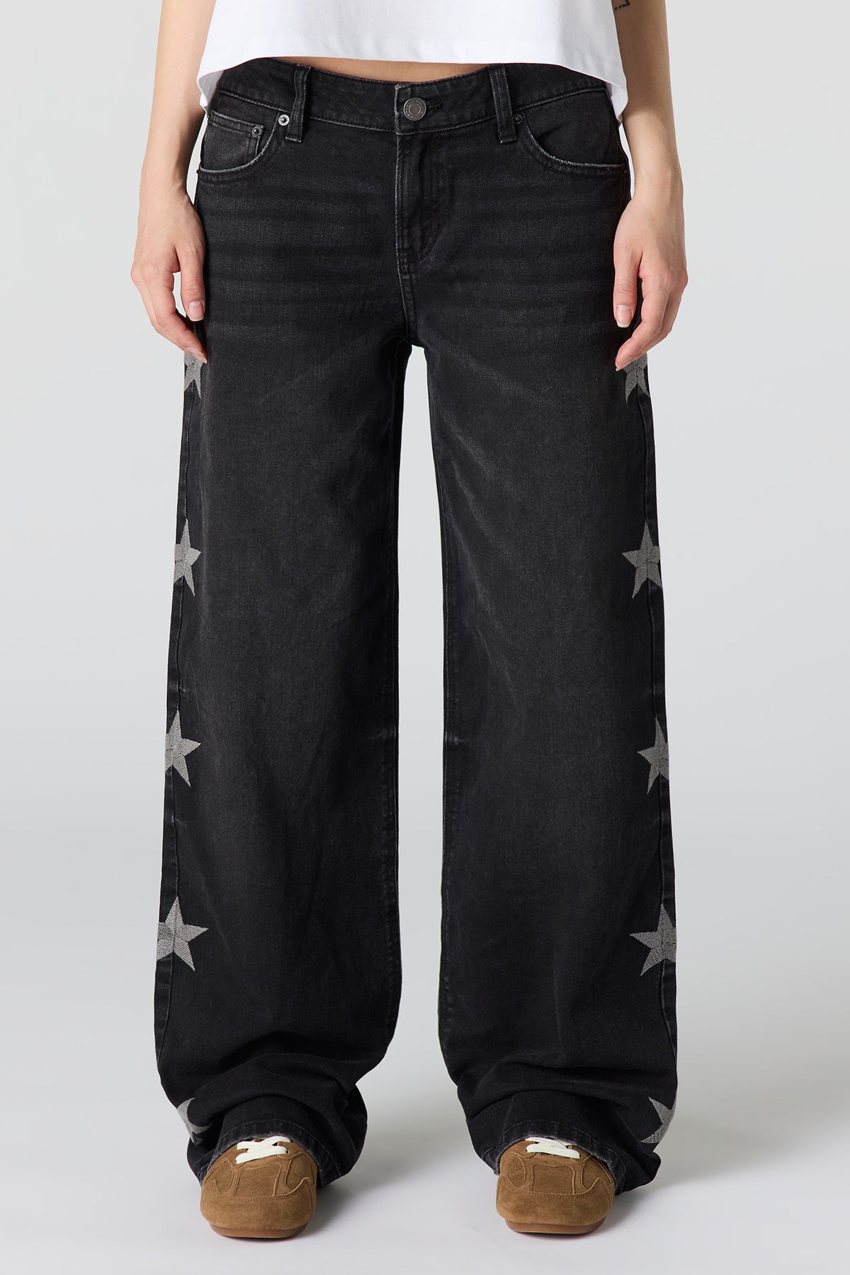 Alt View 4. Brooklyn Star Stitched Low Rise Baggy Jean - Black