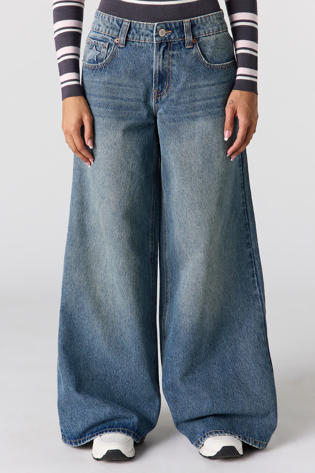 Alt View 2. Low Rise Embossed Super Wide Leg Jean - Midnight Blue