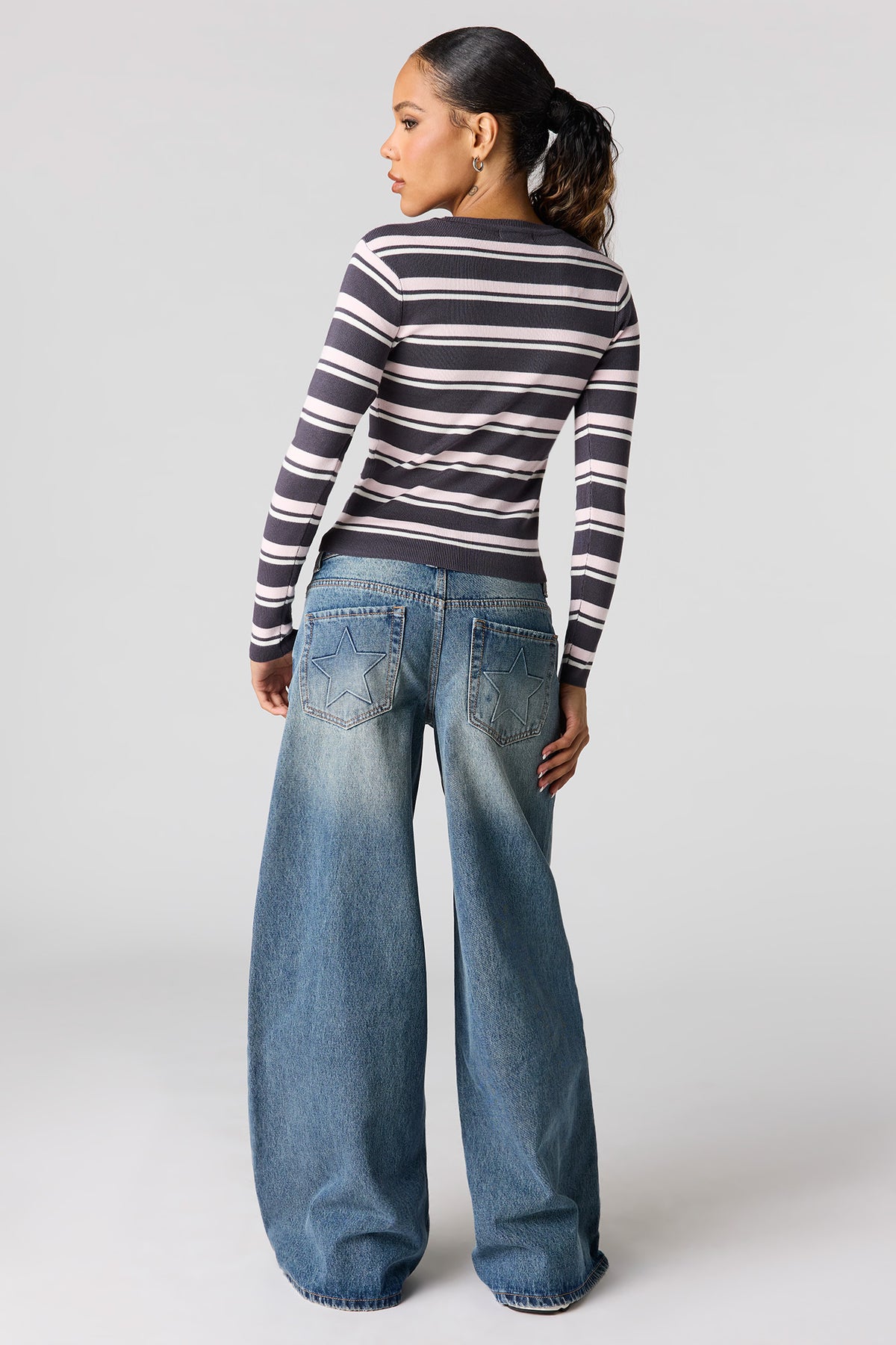 Alt View 3. Low Rise Embossed Super Wide Leg Jean - Midnight Blue