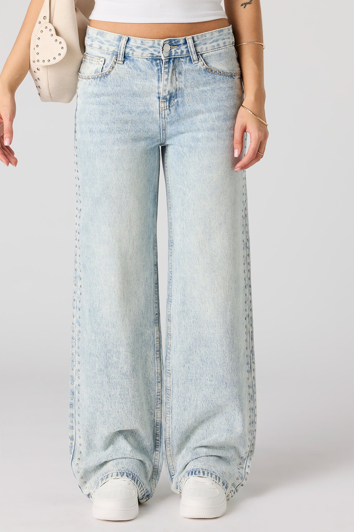 Alt View 2. Brooklyn Low Rise Studded Baggy Jean - Light Denim Blue