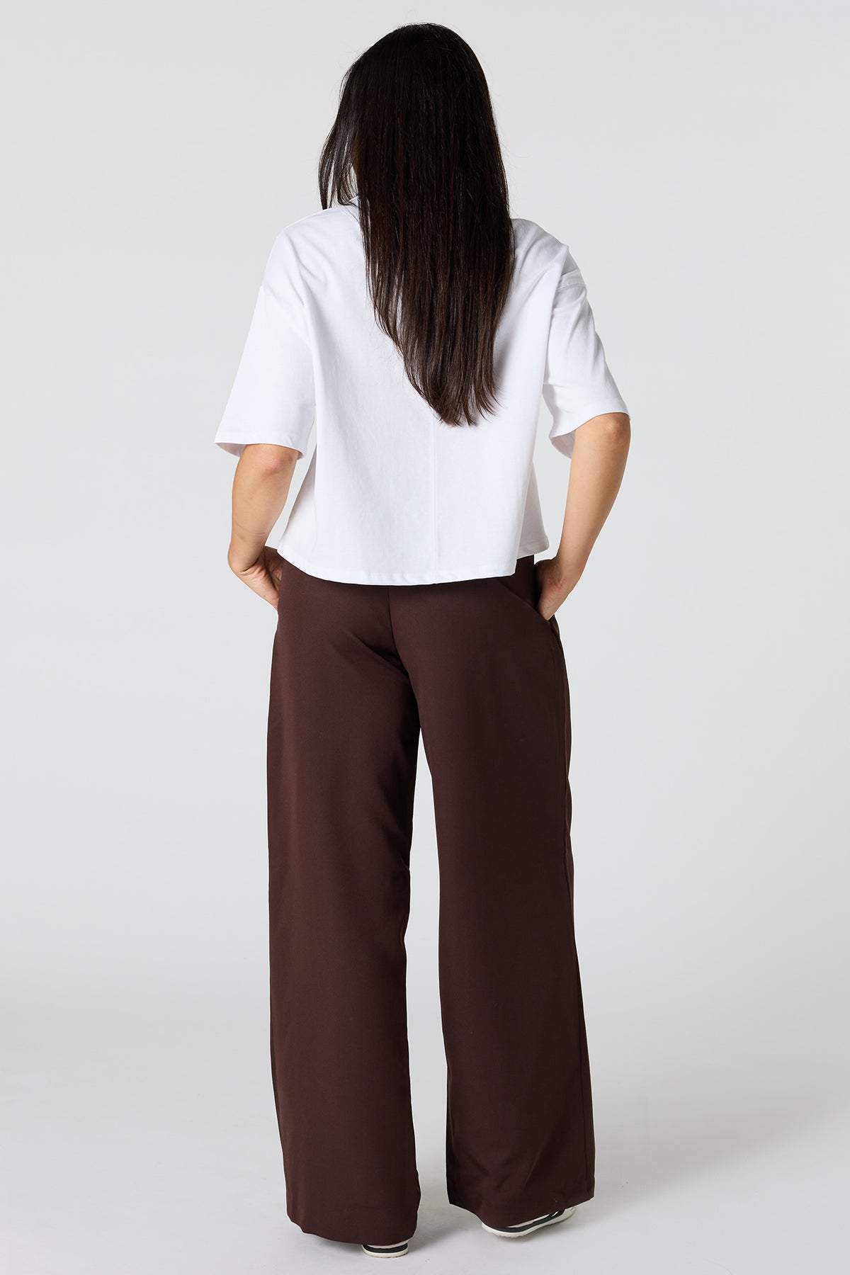 Vue alternative 3. Pantalon habillé baggy avec ceinture