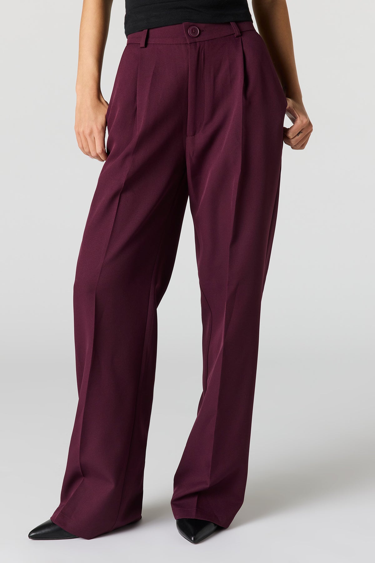 Vue alternative 2. Pantalon habillé à jambe large