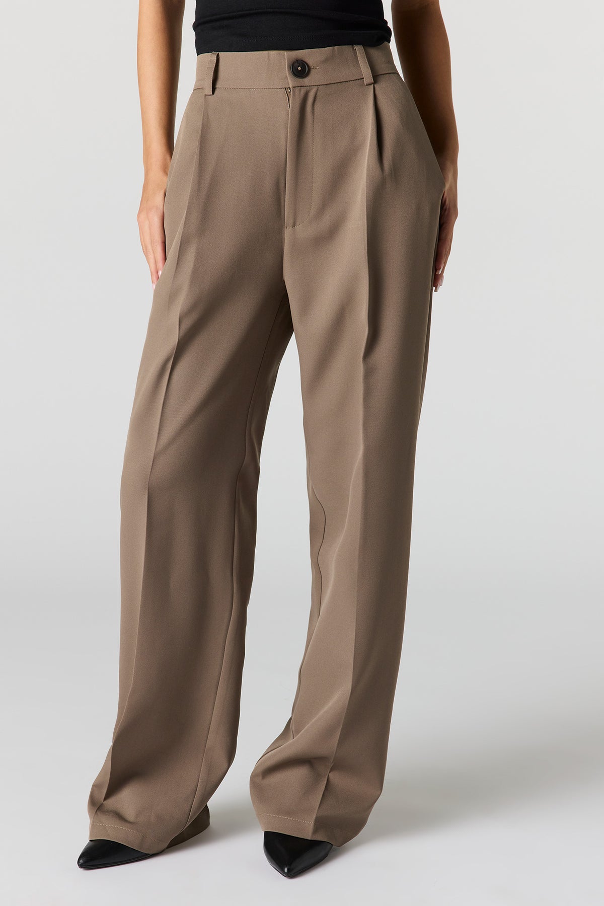 Vue alternative 2. Pantalon habillé à jambe large