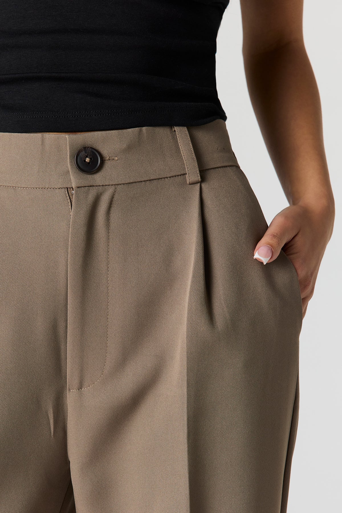 Vue alternative 4. Pantalon habillé à jambe large