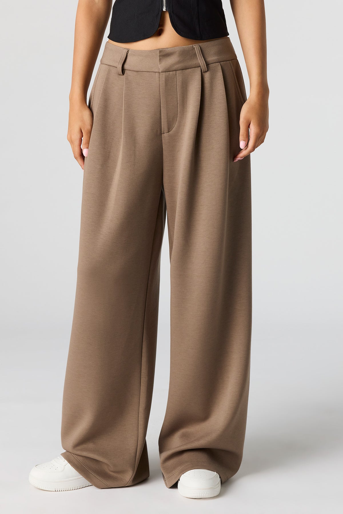 Vue alternative 2. Pantalon baggy habillé doux