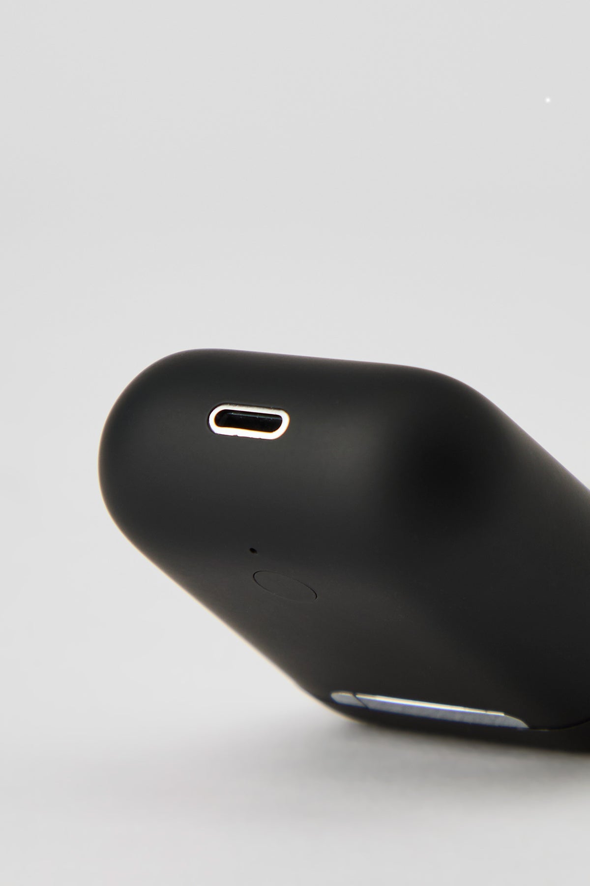 Vue alternative 3. Écouteurs Bluetooth sans fil et étui de charge