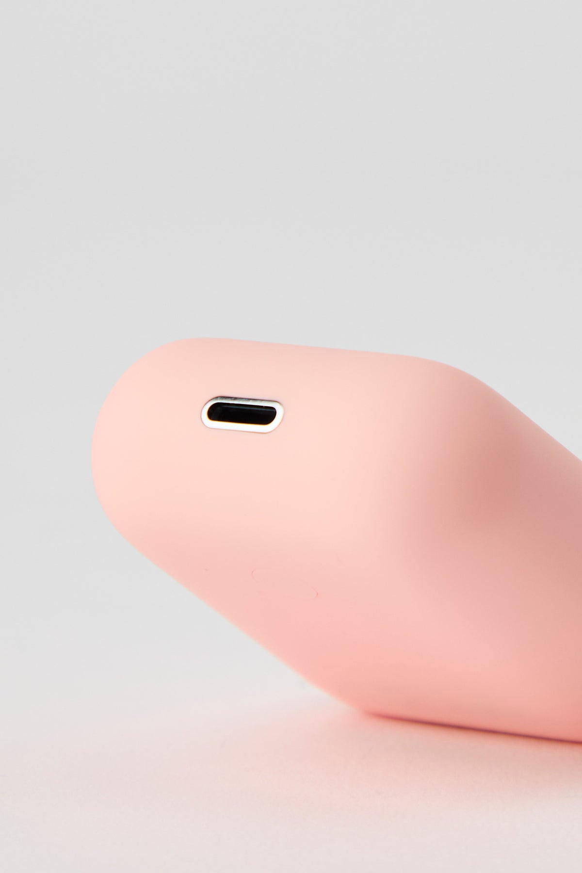 Alt View 3. Wireless Bluetooth Earbuds & Charging Case - Rose