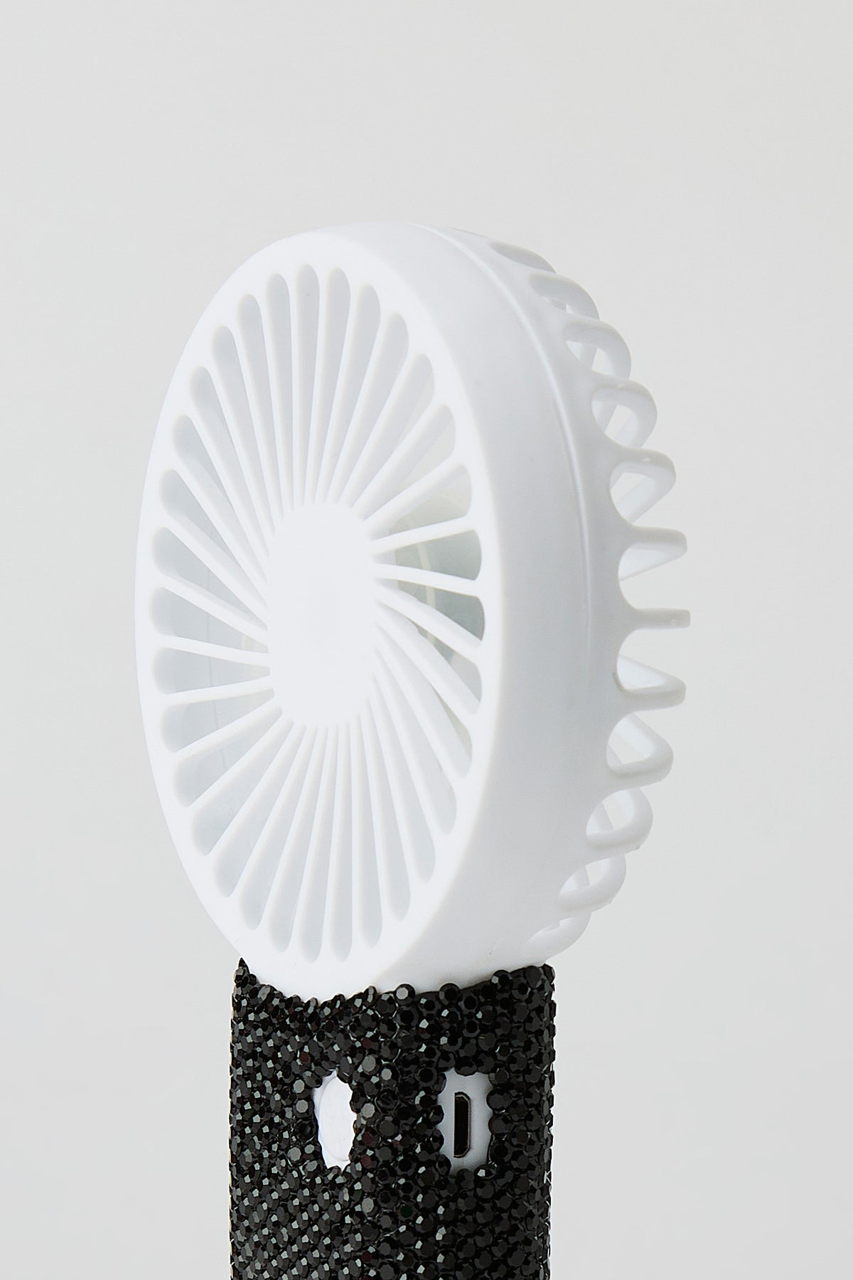 Vue alternative 2. Miniventilateur portatif avec pierres du Rhin