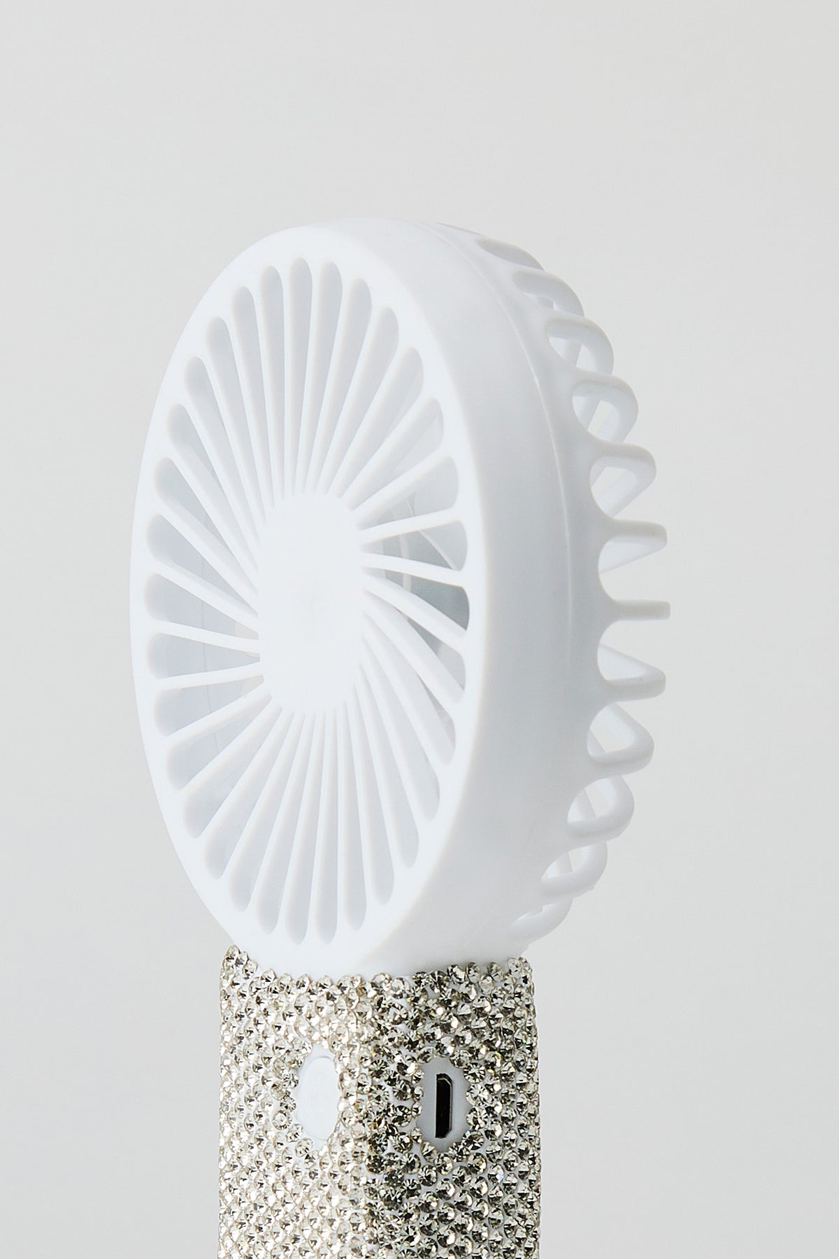 Vue alternative 2. Miniventilateur portatif avec pierres du Rhin