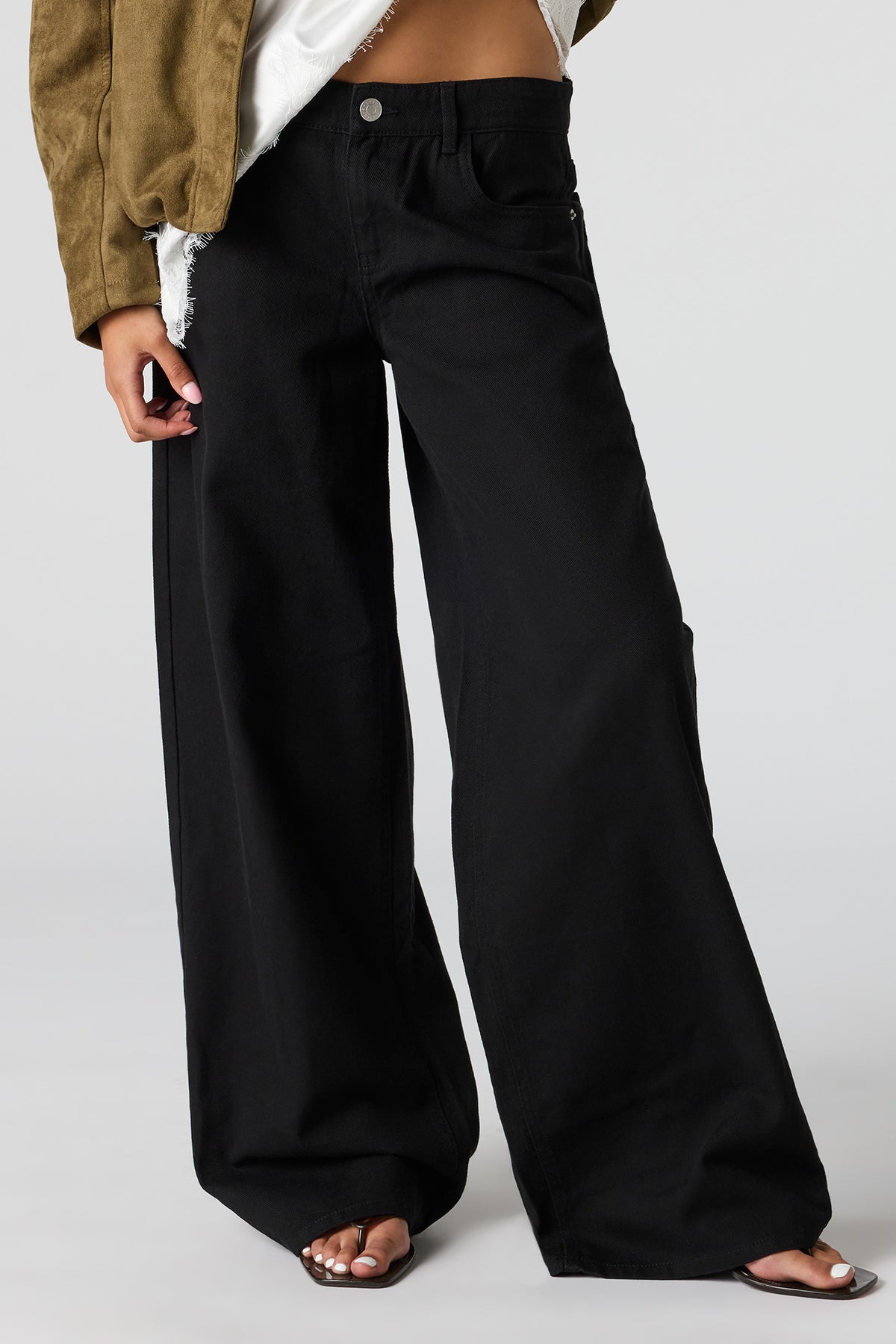 Alt View 2. Bull Denim Super Baggy Jean - Black