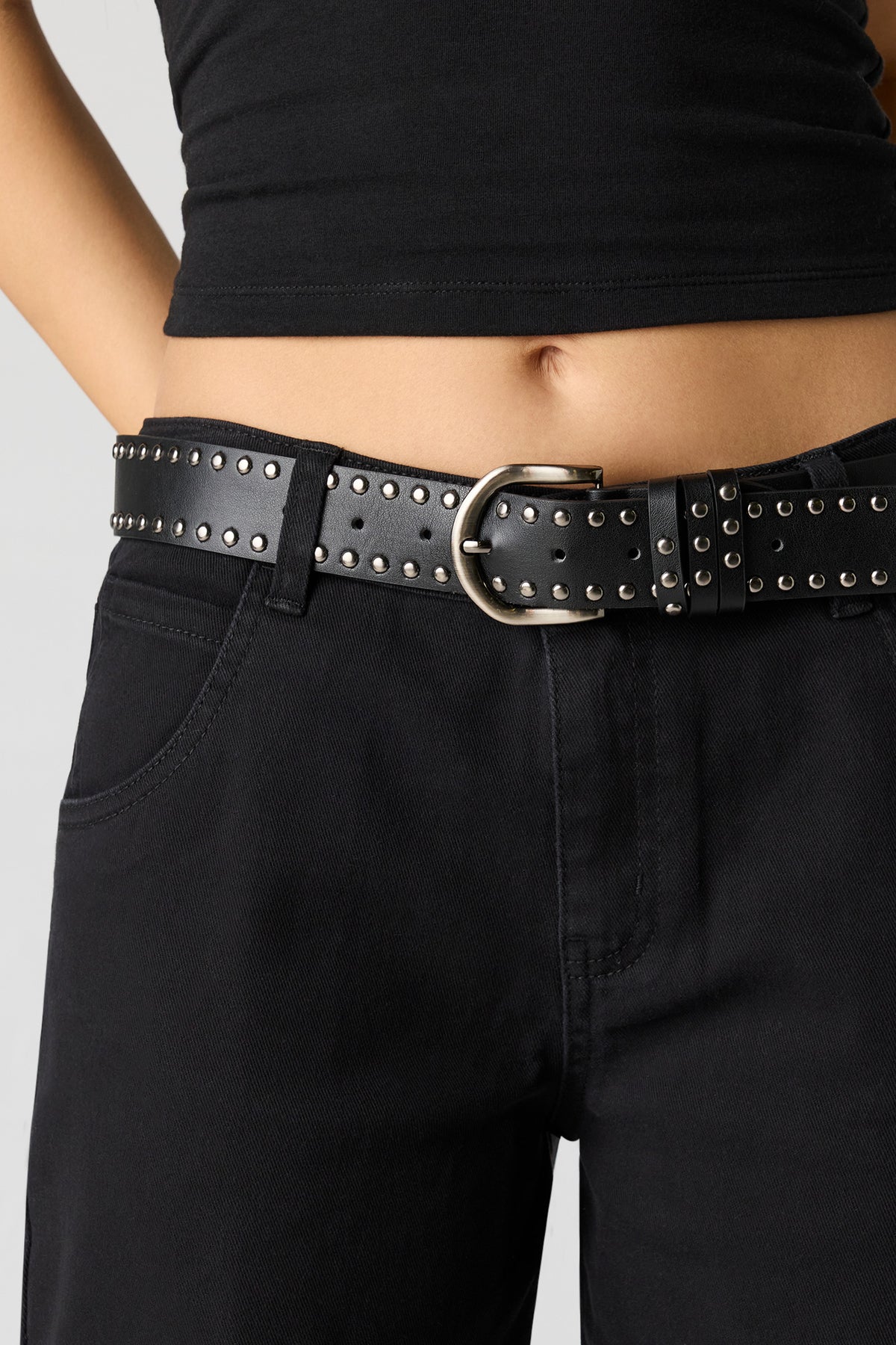 Vue alternative 4. Pantalon baggy cargo avec ceinture