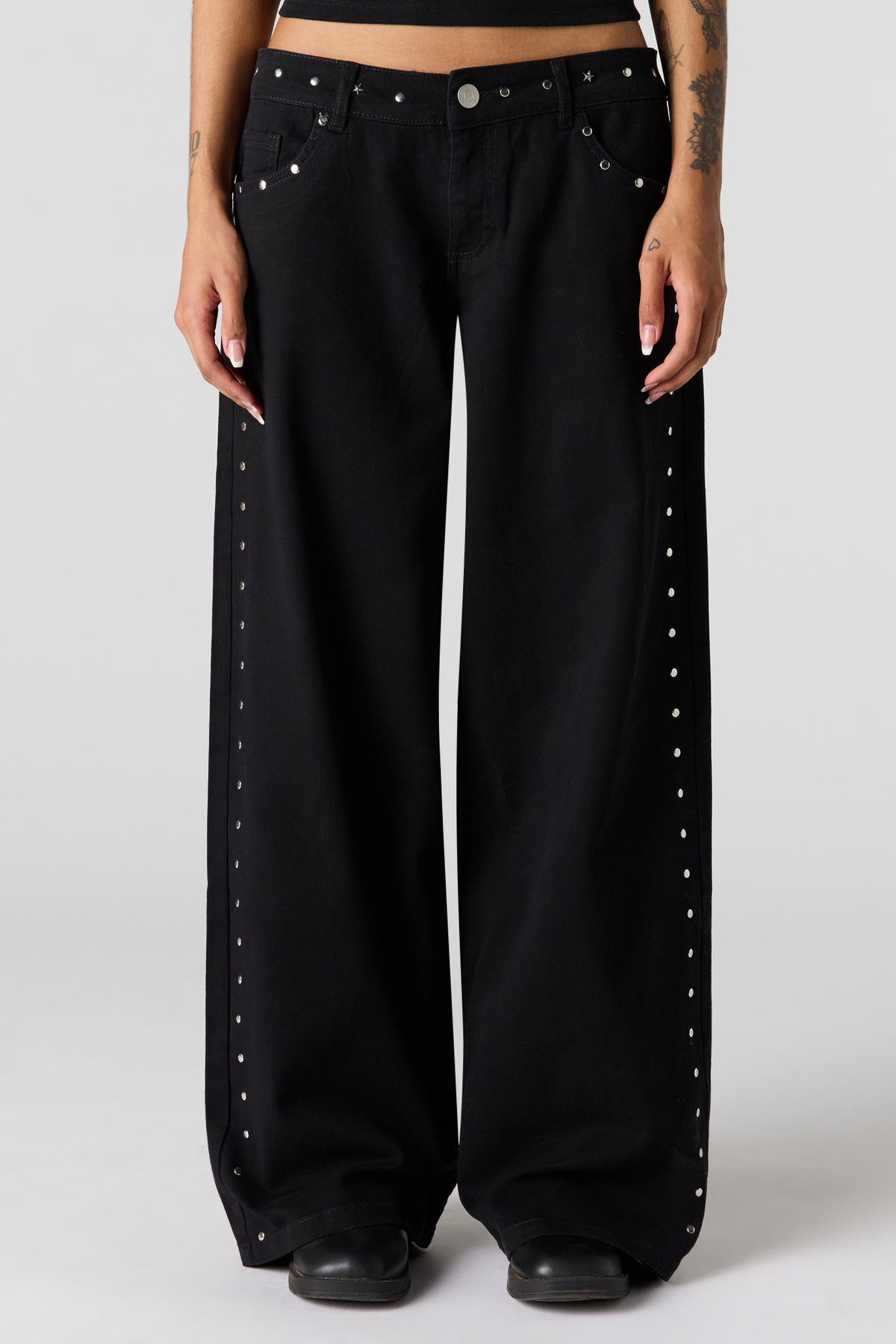 Alt View 2. Studded Baggy Pant - Black