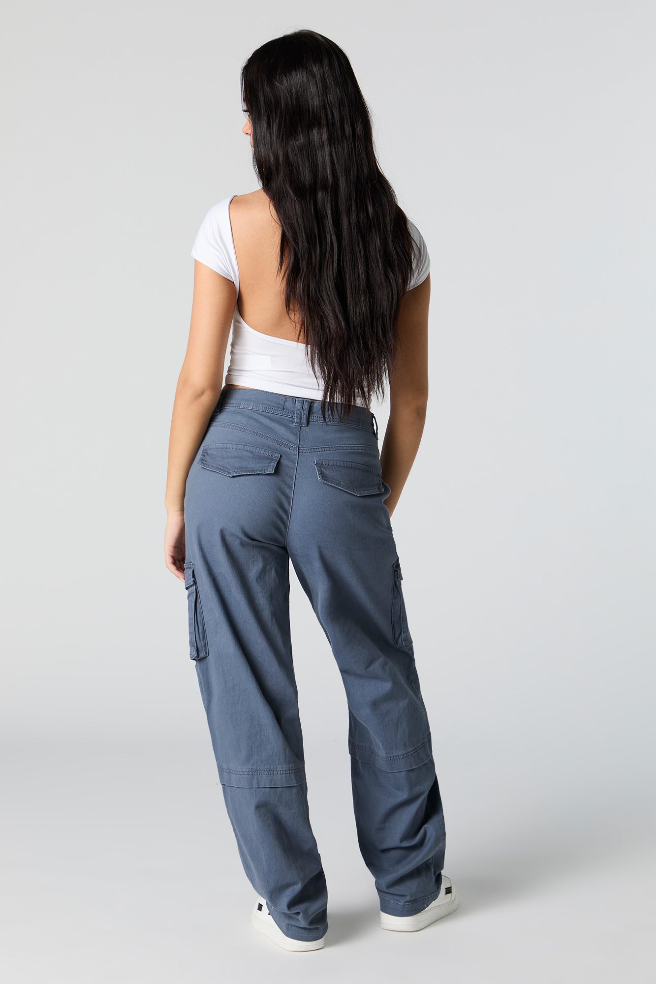 Pantalon cargo à jambe droite avec coutures apparentes