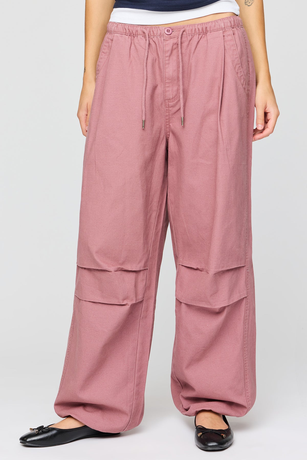 Vue alternative 3. Pantalon parachute à taille coulissante