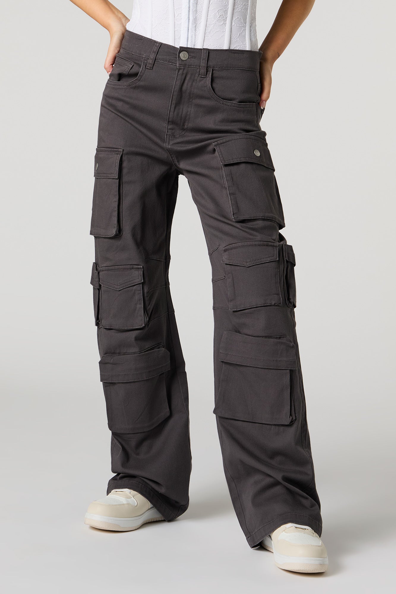 Pantalon à jambe droite avec huit poches