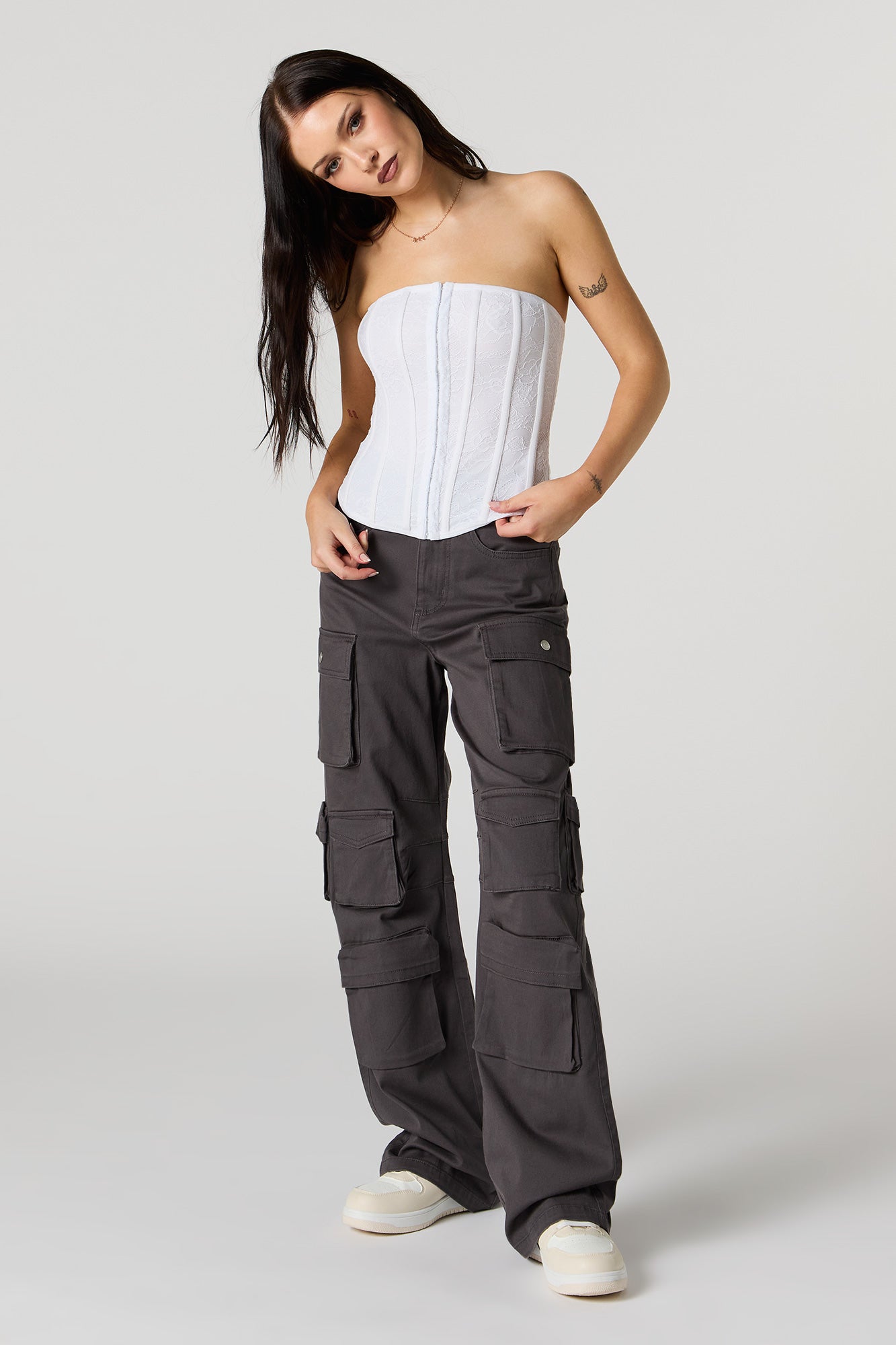 Pantalon à jambe droite avec huit poches