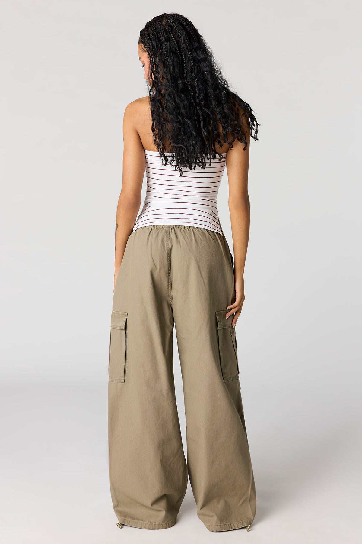 Vue alternative 3. Pantalon cargo parachute en toile