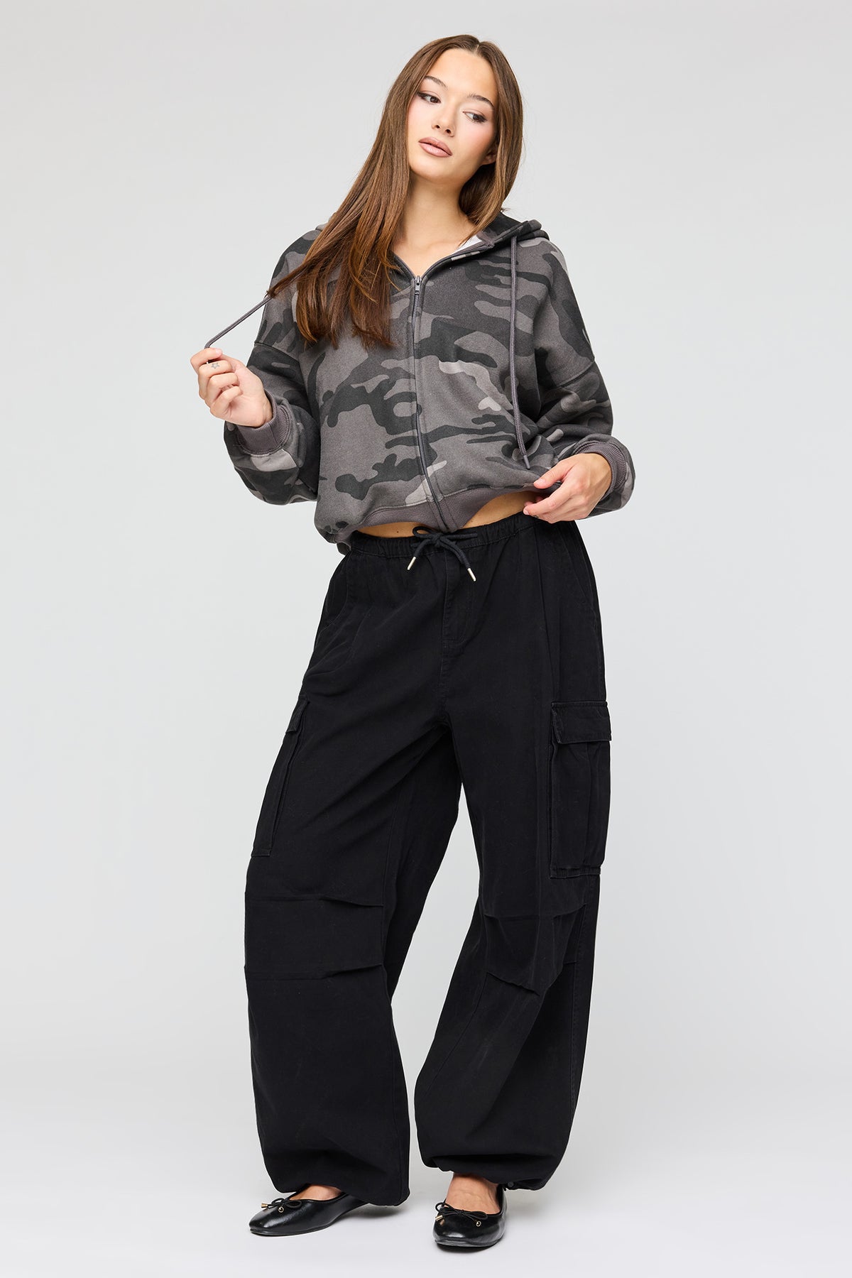 Canvas Parachute Cargo Pant - Black