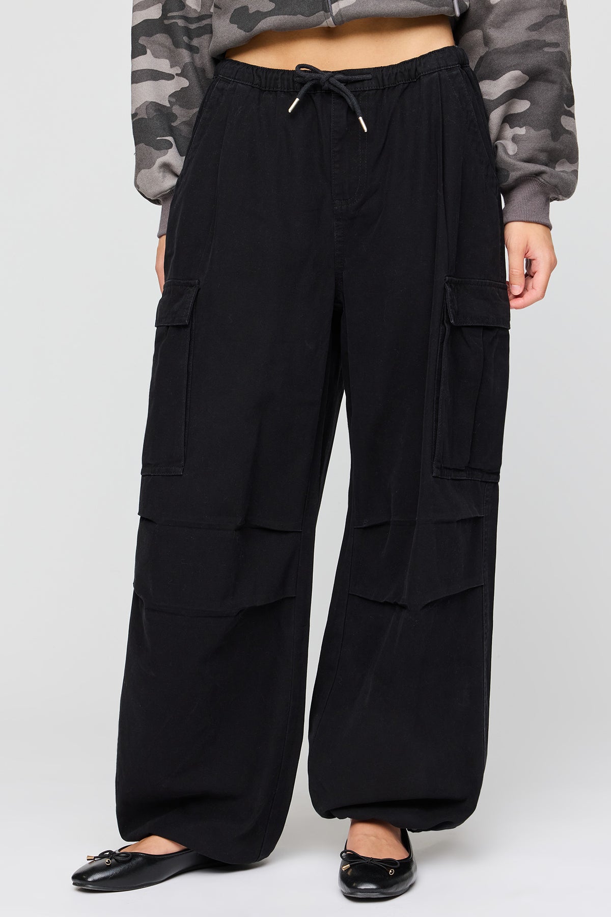 Alt View 2. Canvas Parachute Cargo Pant - Black
