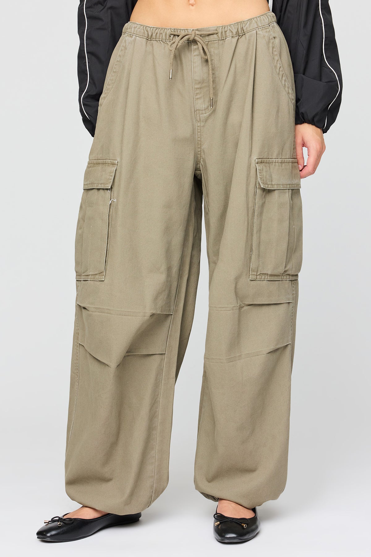 Alt View 2. Canvas Parachute Cargo Pant - Dark Green