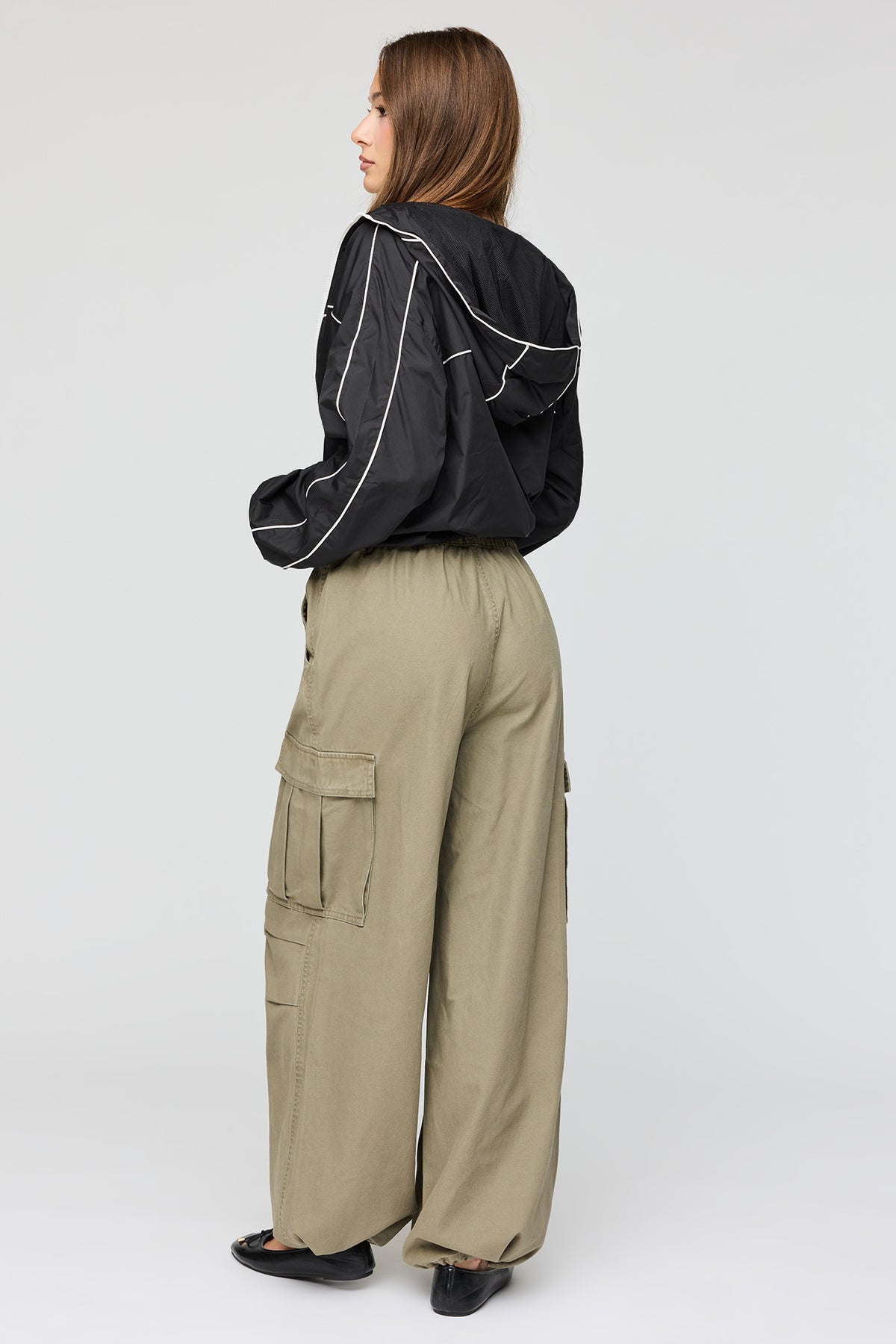 Alt View 3. Canvas Parachute Cargo Pant - Dark Green