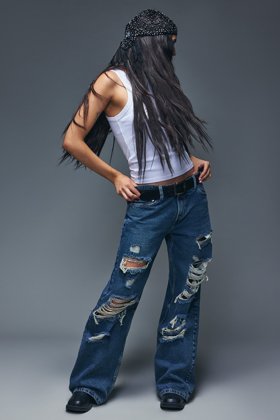 Jean baggy délavé moyen déchiré à taille basse