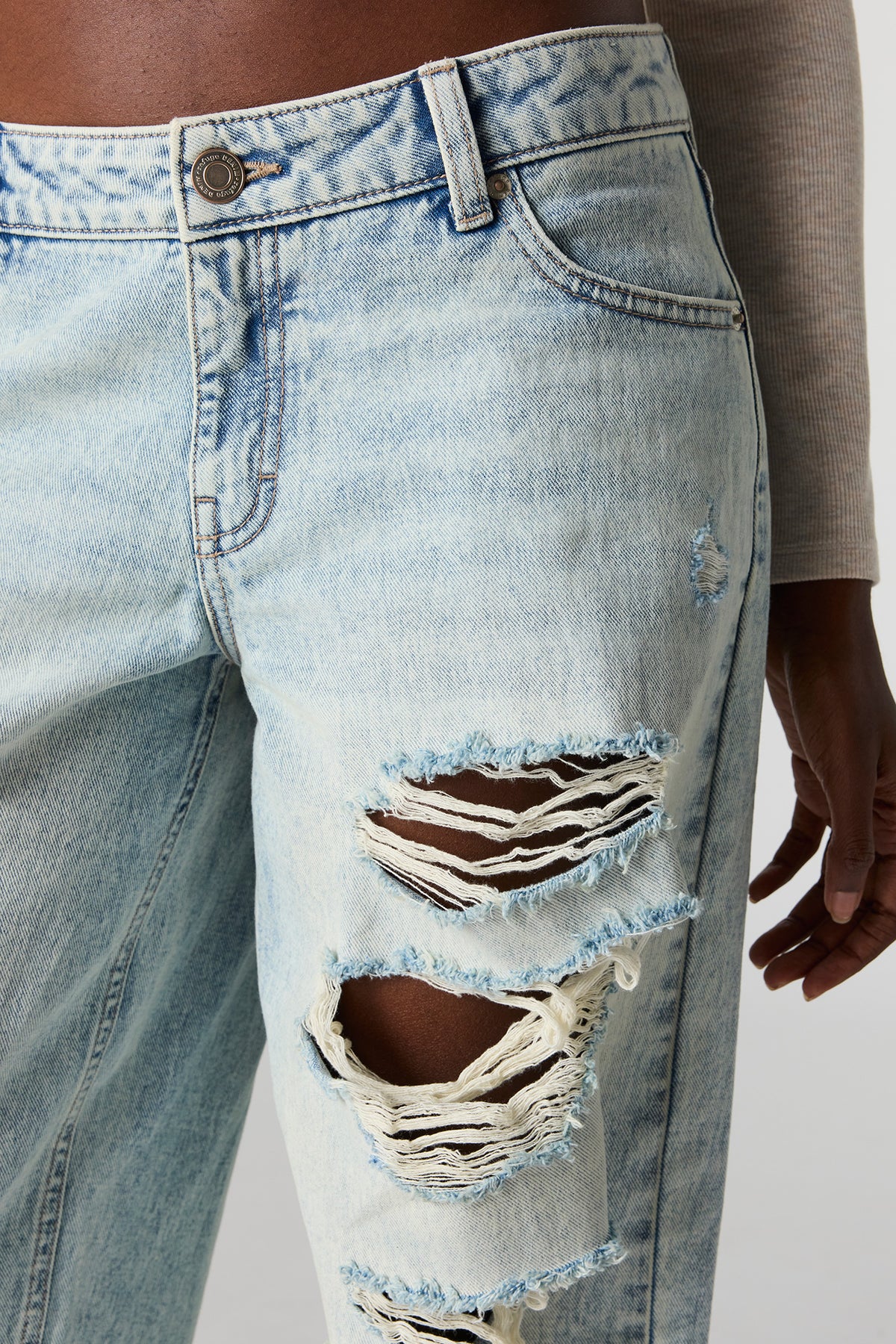 Alt View 4. London Ripped Low Rise Super Baggy Jean - Medium Blue