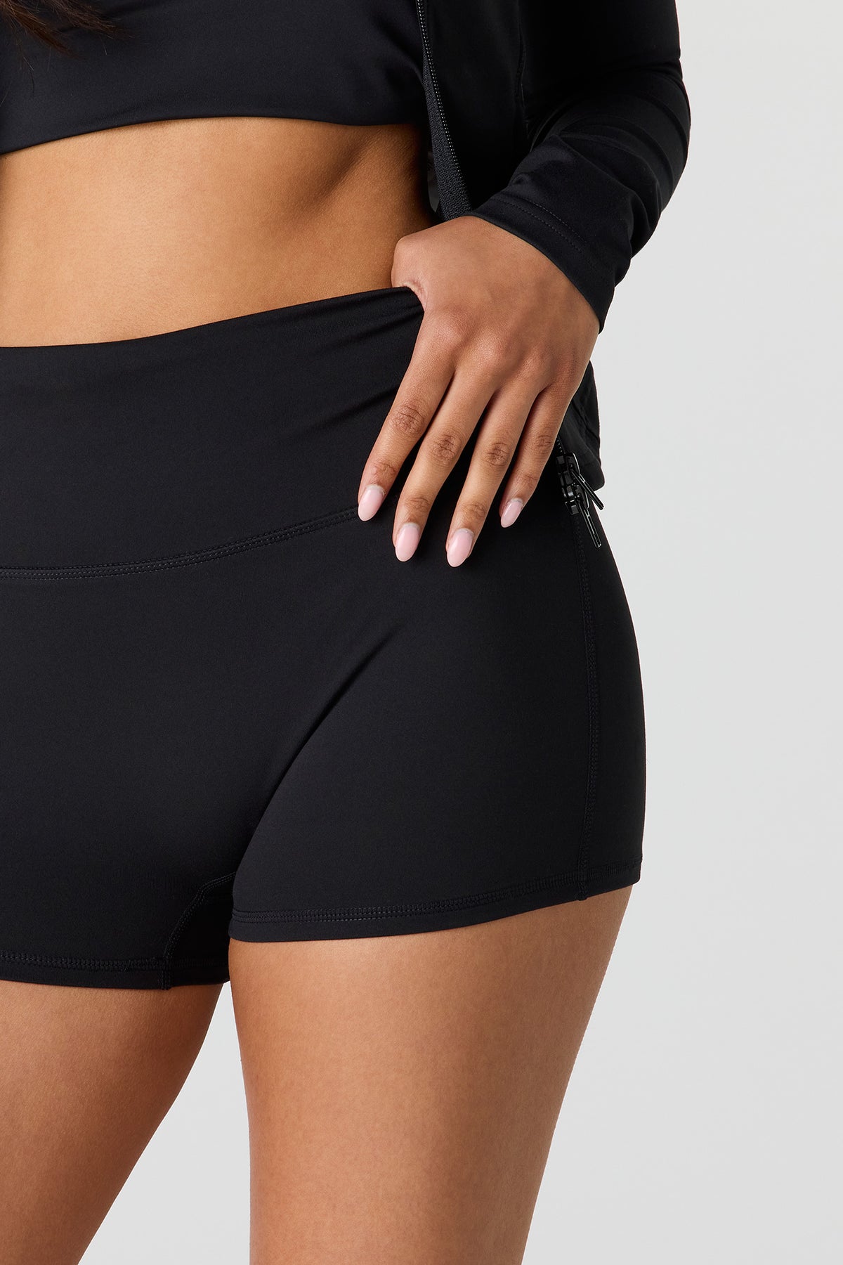 Alt View 4. U/A Push-Up Short 2.75" - Black