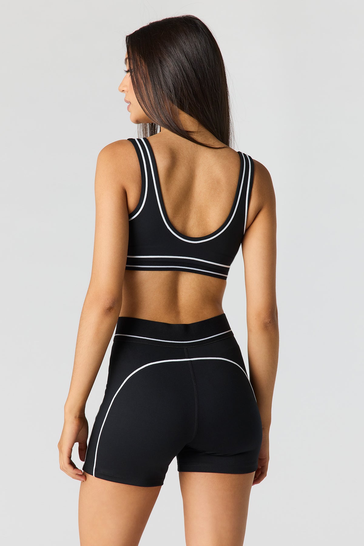 Vue alternative 6. Short de cycliste Sommer Ray UltraSculpt 4,25 po