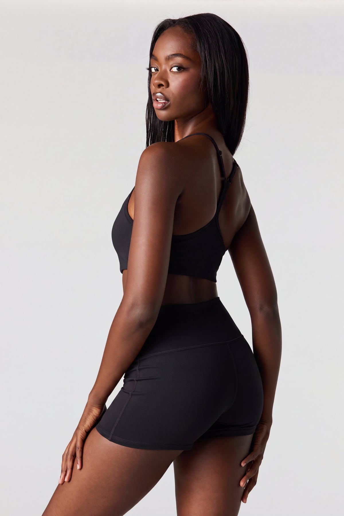 Vue alternative 2. Short de cycliste U/A 2,75 po