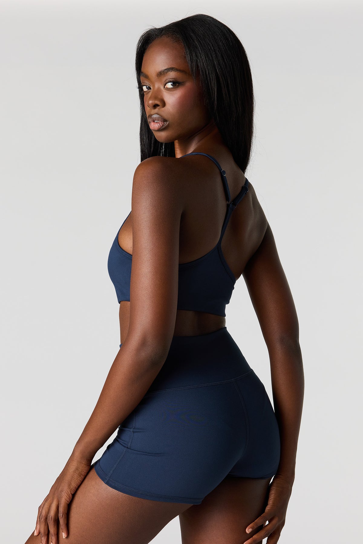 Vue alternative 2. Short de cycliste U/A 2,75 po