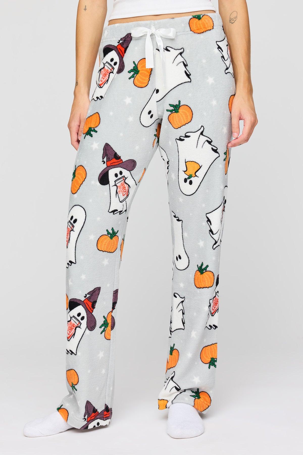 Vue alternative 2. Pantalon de pyjama en peluche à imprimé Diet Coke Halloween 