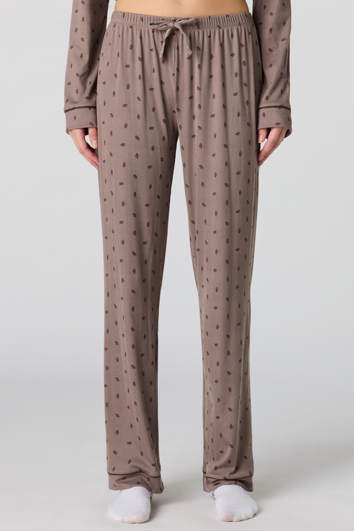Vue alternative 3. Ensemble pyjama avec haut boutonné côtelé doux et pantalon