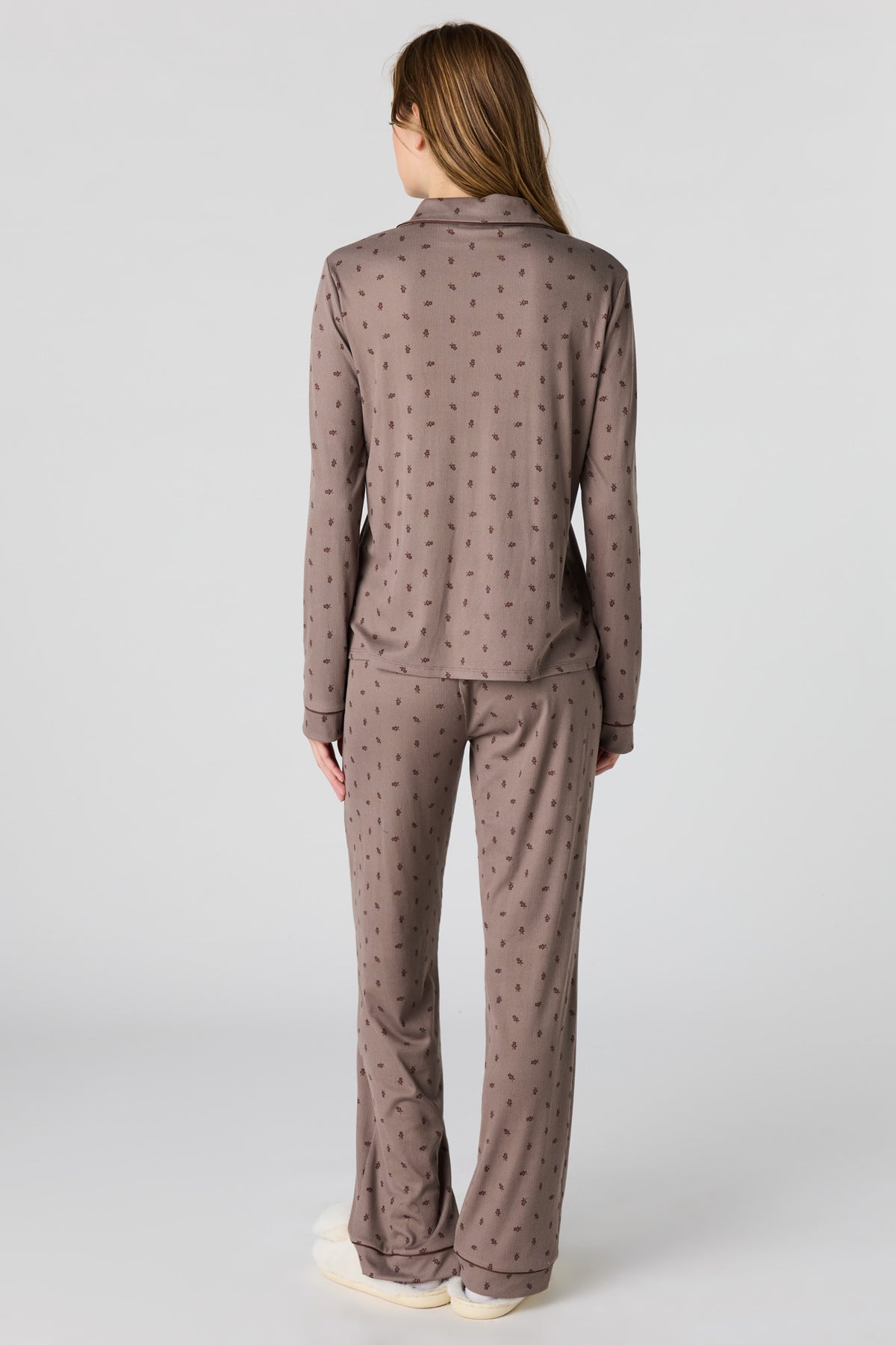 Vue alternative 4. Ensemble pyjama avec haut boutonné côtelé doux et pantalon