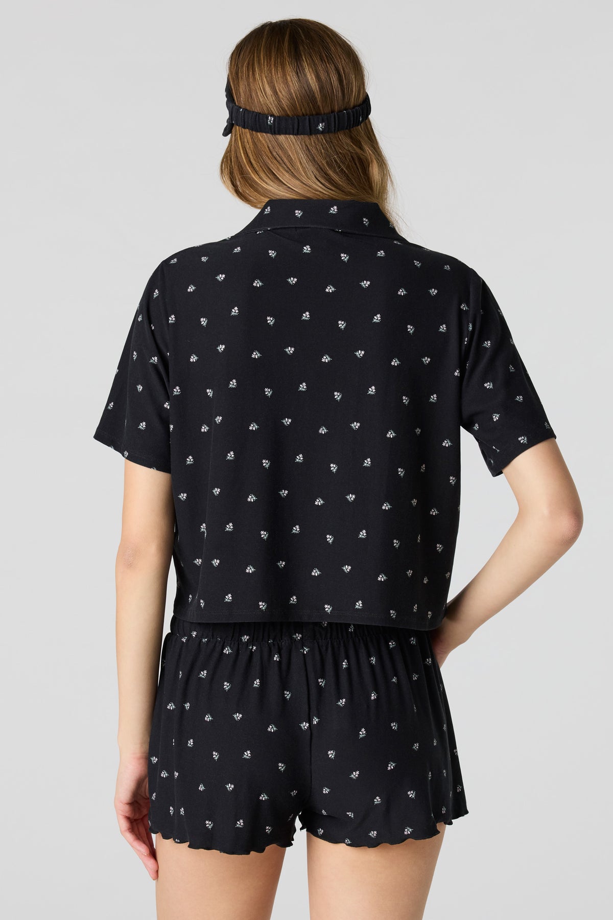 Alt View 2. Button-Up Top & Short & Sleep Mask Pajama Set - Black