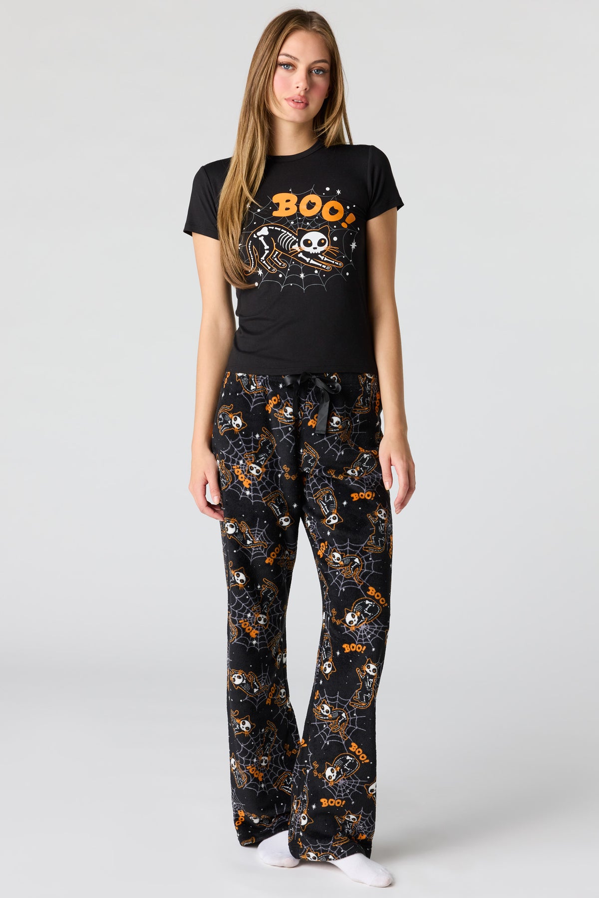 Halloween Graphic T-Shirt & Plush Pant Pajama Set - Black