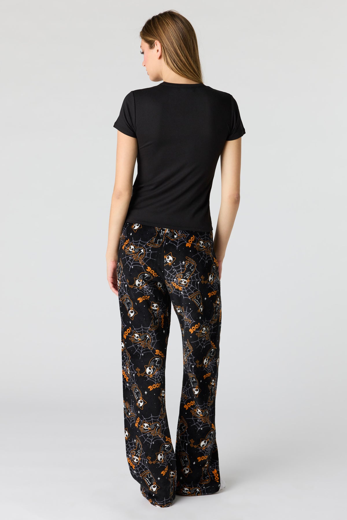 Alt View 4. Halloween Graphic T-Shirt & Plush Pant Pajama Set - Black