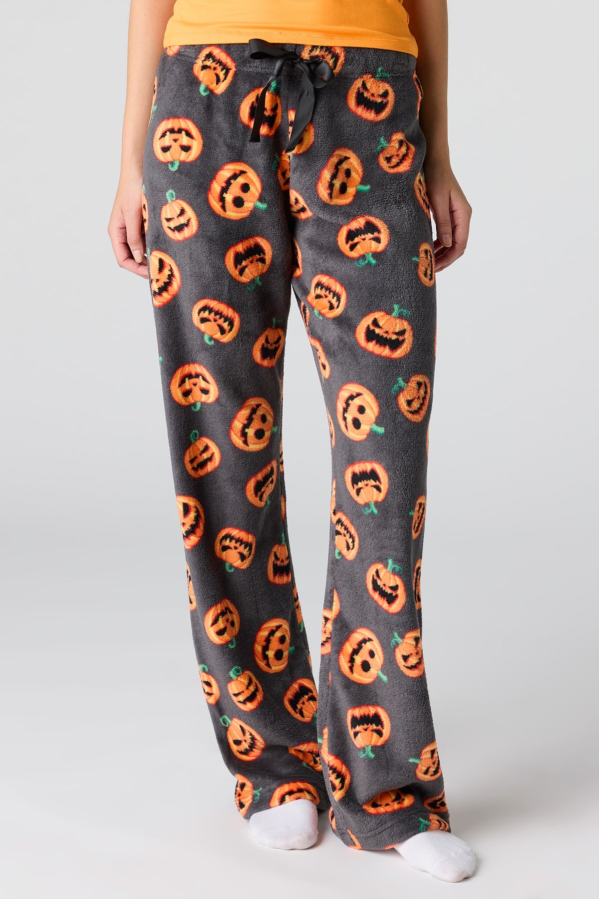 Alt View 3. Halloween Graphic T-Shirt & Plush Pant Pajama Set - Orange